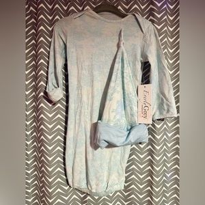 NWT Everly Grey 0-3m baby gown and hat